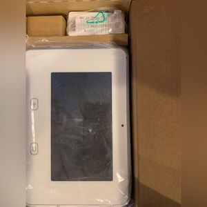 Alarm system control panel & power cord. Activation required.